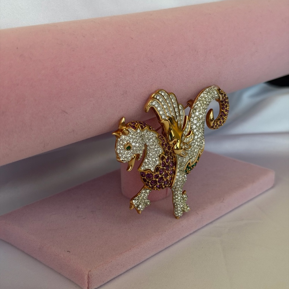 SWAROVSKI brooch of a large winged figural hippocampus mythical creature - Picture 2 of 4